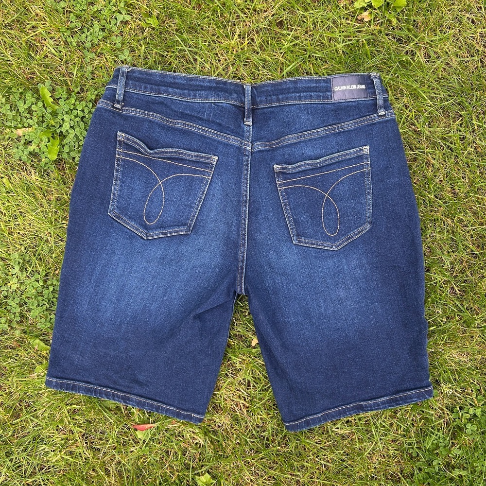 Calvin Klein Jeans Womens 14 Shorts Dark Wash Blue Denim Bermuda Mid Jorts Plus - Picture 2 of 5